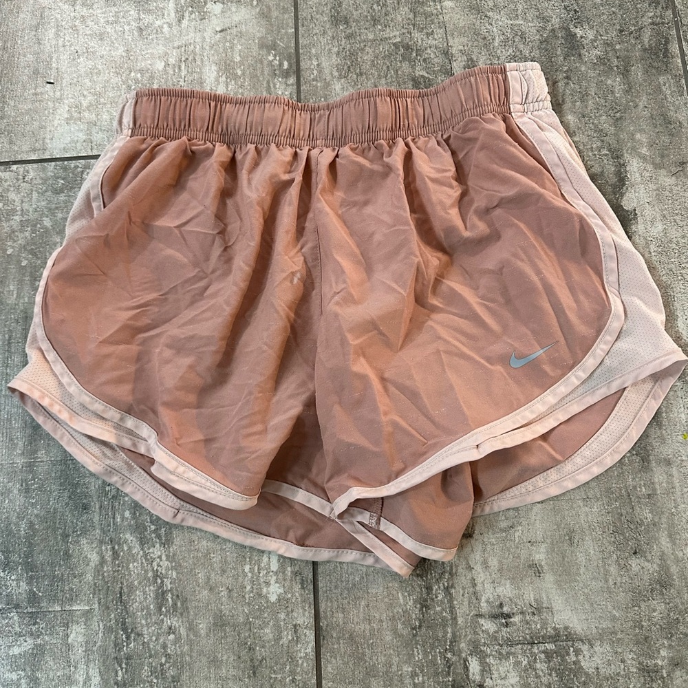 Nike Tempo
Women's Brief-Lined Running Shorts